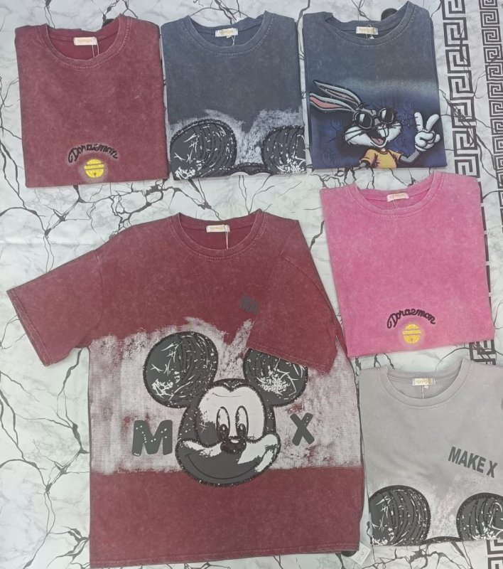 Женские футболки 