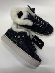 Женская обувь