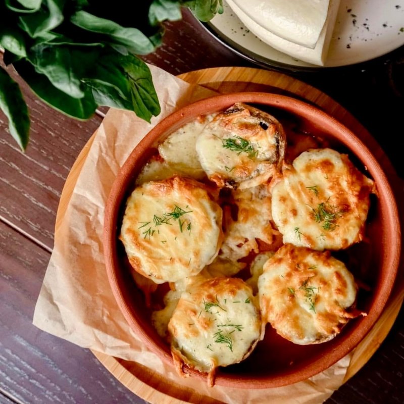 Шампиньоны в кеци