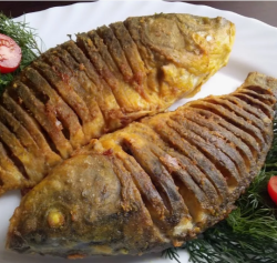 Рыба жареная карп