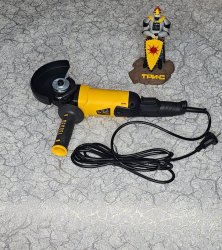 Машина шлифовальная угловая AGH125-1100А, 1100 Вт, 125 мм, 3000-11000 об/мин. //Denzel