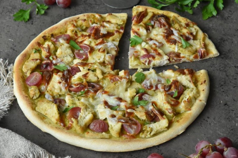 Пицца куриная