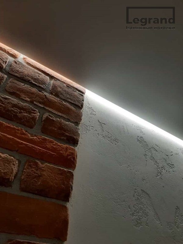 Парящий потолок