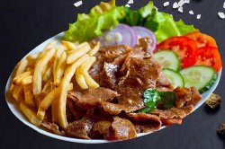 Донер на тарелке