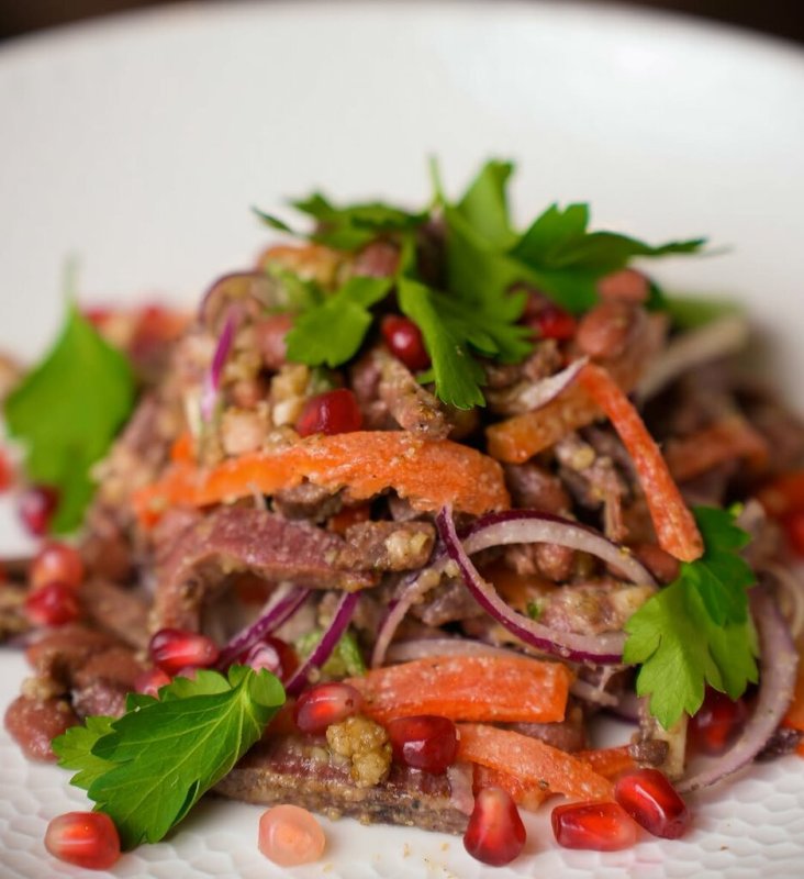 САЛАТ «ТБИЛИСИ»