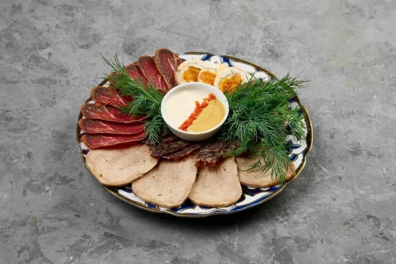 Ассорти мясное