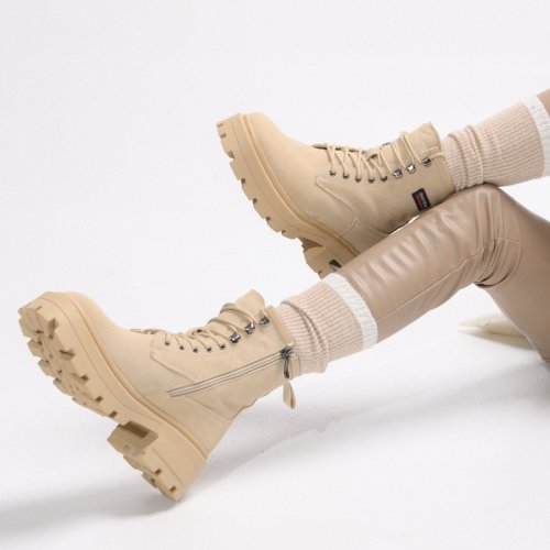 Маст-хэв — обувь в оттенках коричневого
