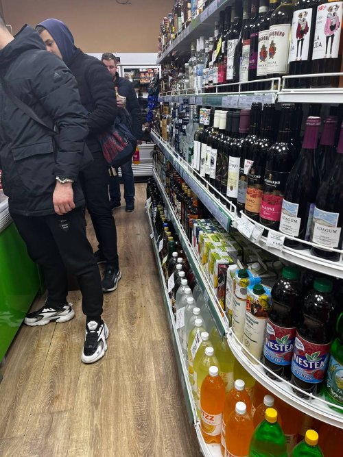 Доставка продуктов и напитков в Красноярске ночью и днем.