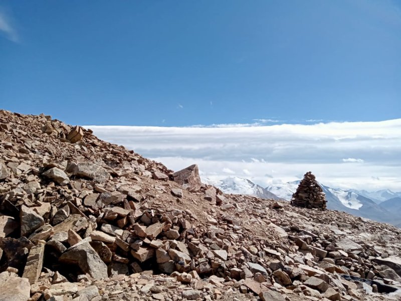 Выше гор только горы