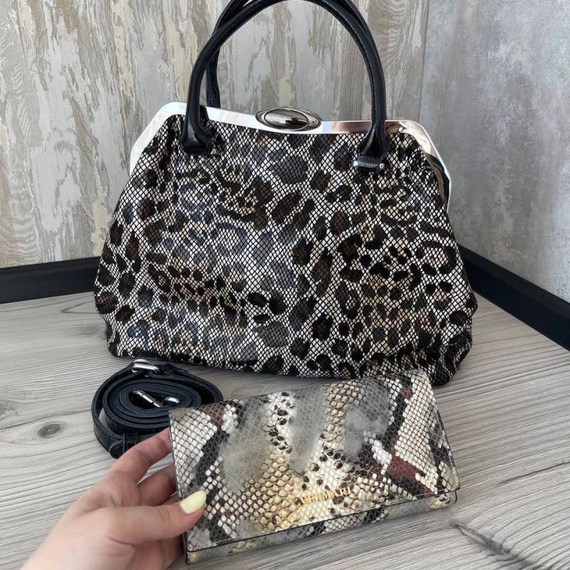 Как выбрать идеальную сумку из натуральной кожи? ☺️🌟Посетить салоны меха и кожи BARSS и STYLE!