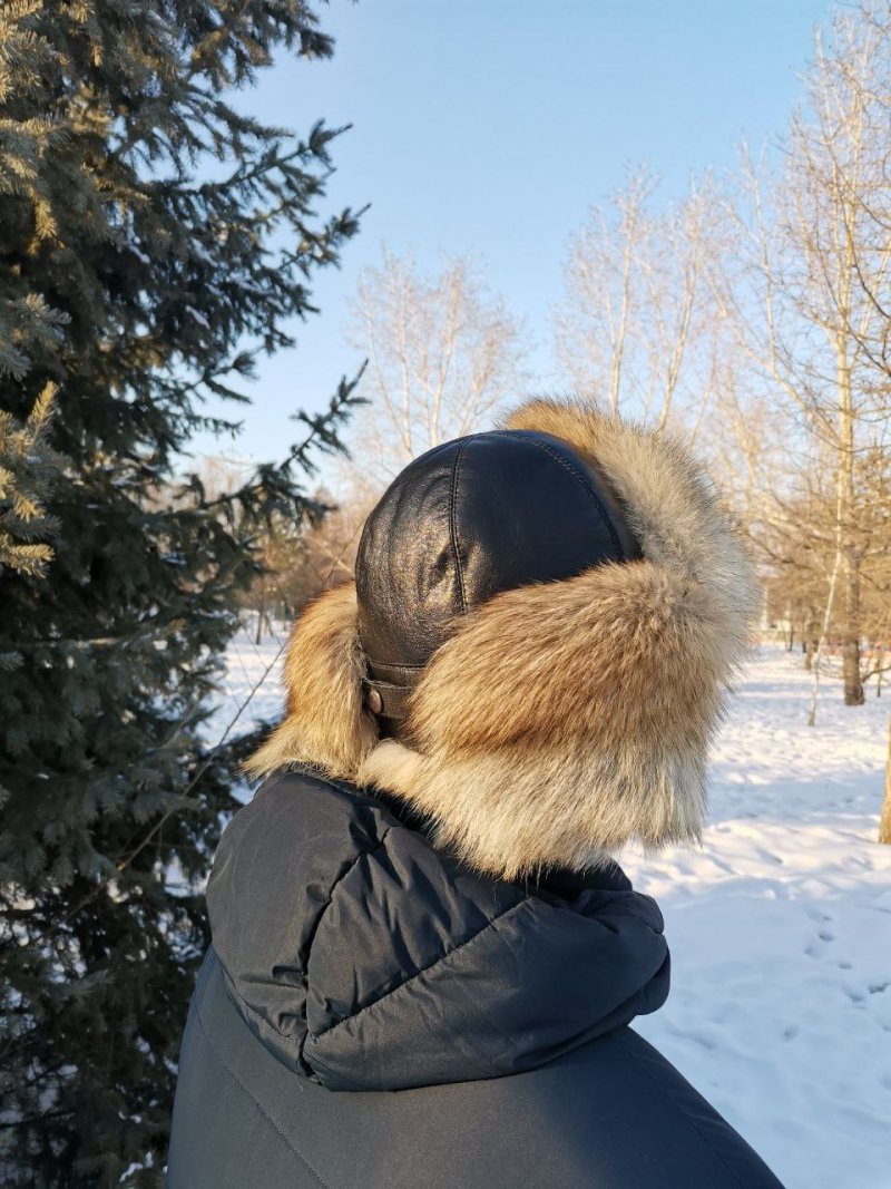 Шапки-ушанки из натурального меха от Алтын Чир – хит сезона!