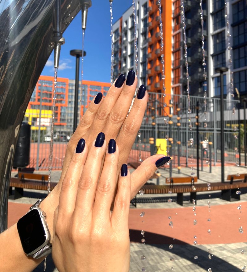 Идеальный маникюр в ЖК “Друзья”: Твори красоту, не выходя из своего района!