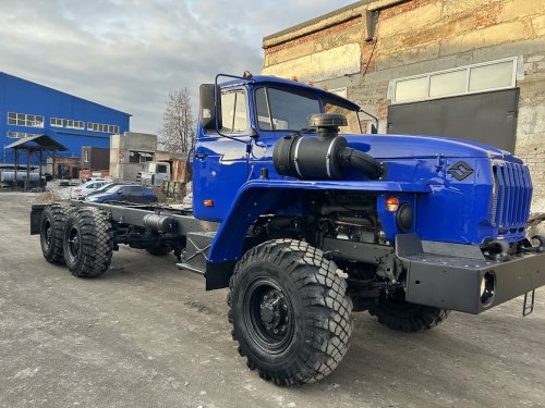 В продаже Урал длиннобазовое шасси ДВС ЯМЗ236НЕ2