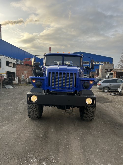 В продаже Урал длиннобазовое шасси ДВС ЯМЗ236НЕ2