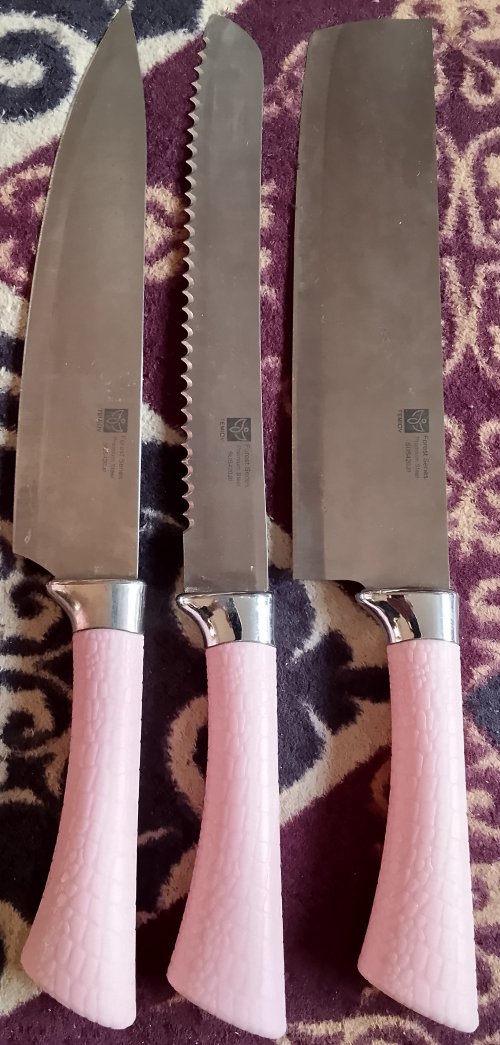 Набор кухонных ножей продаю