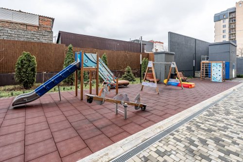 Сдам посуточно Двушку рядом с ЖД больницей, до 6 человек, 3 раздельных спальных места, отчетные