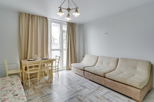 Сдам посуточно Двушку рядом с ЖД больницей, до 6 человек, 3 раздельных спальных места, отчетные