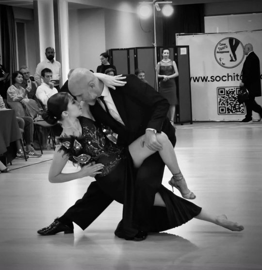 GOLDEN TANGO — школа аргентинского танго