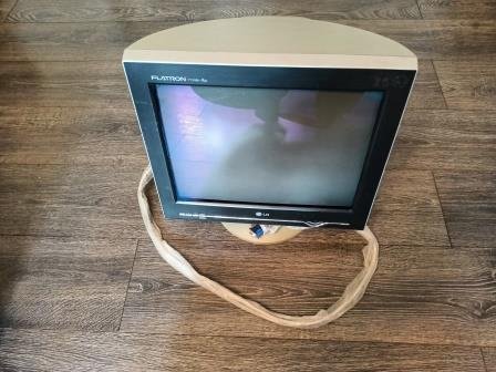 Продам монитор б/у РЕТРО (пузатый) LG FLATRON T750 BH в отличном состоянии.Торг возможен