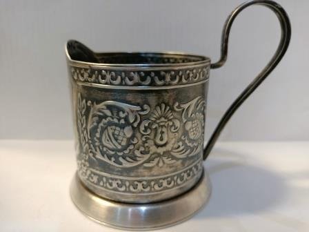 Продам РАРИТЕТ советский Подстаканник «Памятник Юрию Долгорукому»  из мельхиора.Оригинал.1969 год