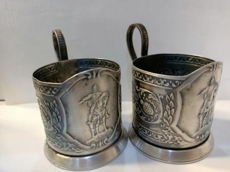 Продам РАРИТЕТ советский Подстаканник «Памятник Юрию Долгорукому»  из мельхиора.Оригинал.1969 год