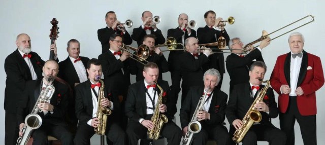 Оркестр джазовой музыки им. О. Лундстрема, Анна Бутурлина