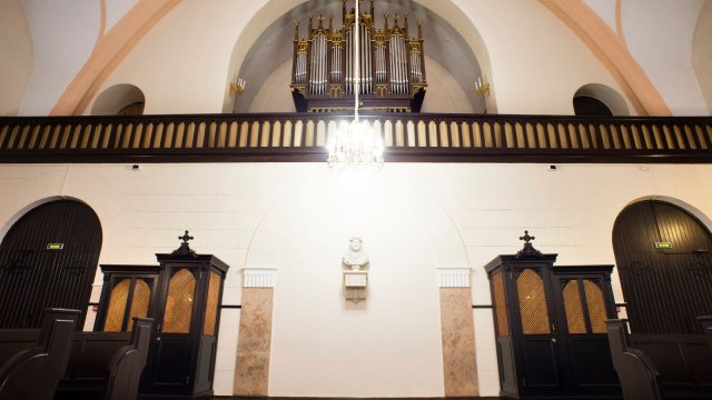 При свечах. Планета орган — от Баха до Таривердиева