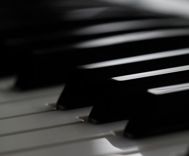 «Из дома вышел человек…», или Похождения Хармса и Ко