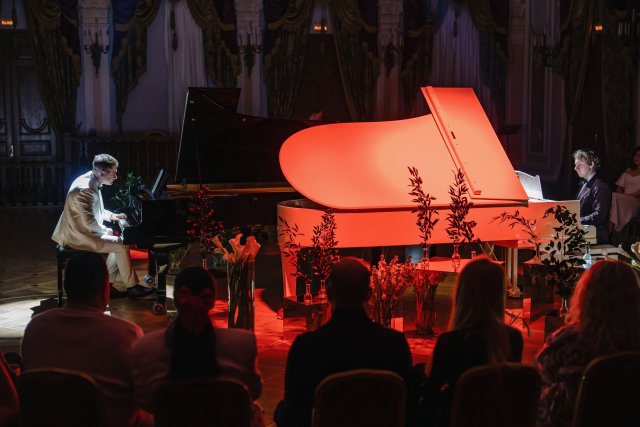 2 рояля: Музыка сквозь века