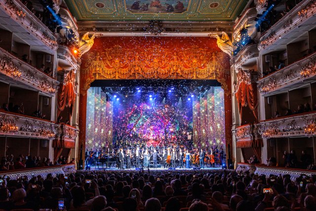 Let it snow, let it snow, let it snow