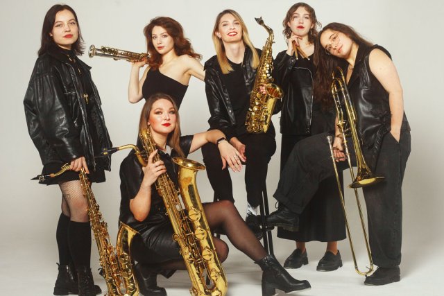 Мировые рок-хиты на саксофонах: Sirenes Saxophone Ensemble