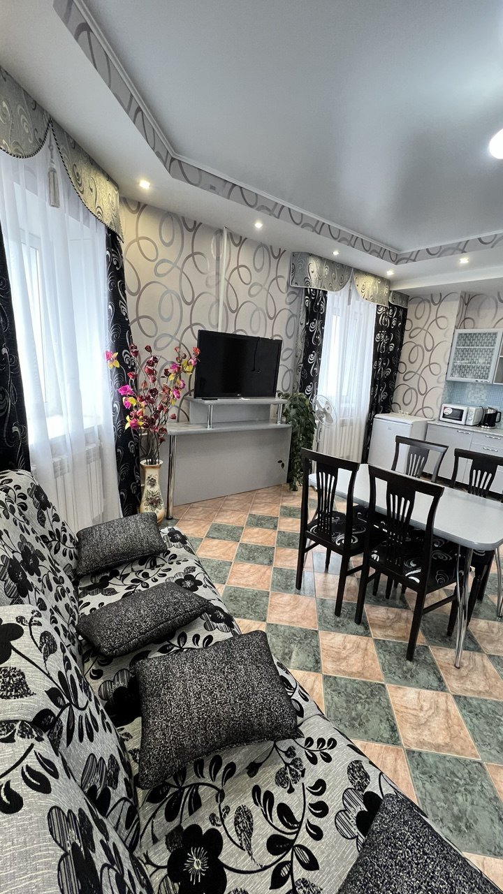 Гостиница Мега