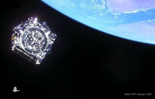 NASA после 25 лет разработки и 10 миллиардов потраченных долларов успешно запустила в космос телескоп «Джеймс Уэбб»