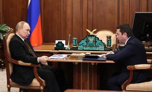 Президент России Владимир Путин провел рабочую встречу с губернатором Мурманской области Андреем Чибисом