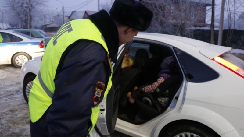 Кто заплатит штраф, если пассажиры сзади не пристегнуты