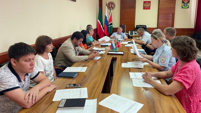 Глава Лениногорского района Рягат Хусаинов провёл организационное совещание