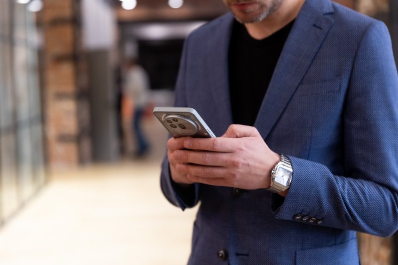 Эксперт рассказал, почему не всегда стоит включать режим энергосбережения на телефоне