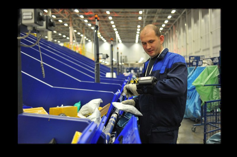 Томские почтовики доставили 256 тысяч новогодних отправлений