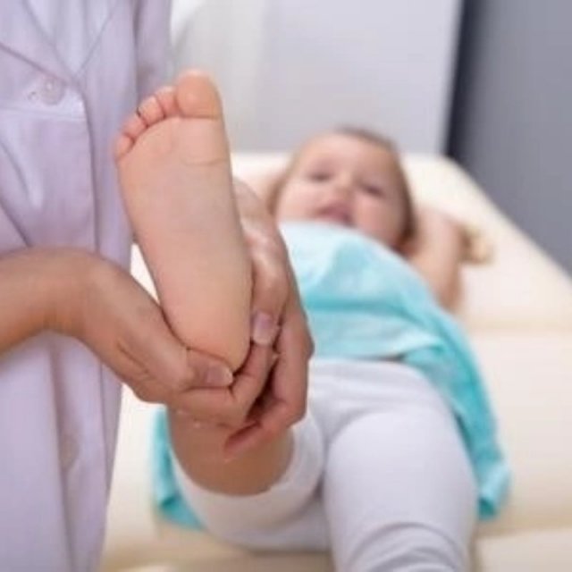 Индивидуальные ортопедические стельки решат проблемы с болезнями ног 