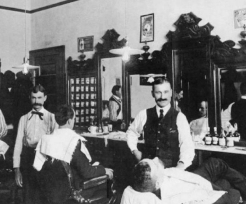 Легенды барберинга: Знаменитые барберы и их влияние на индустрию.