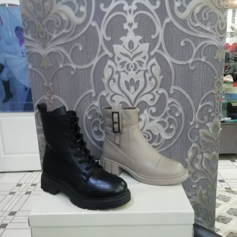 Акция - 40 %на всю обувь и сумки продалжается! 