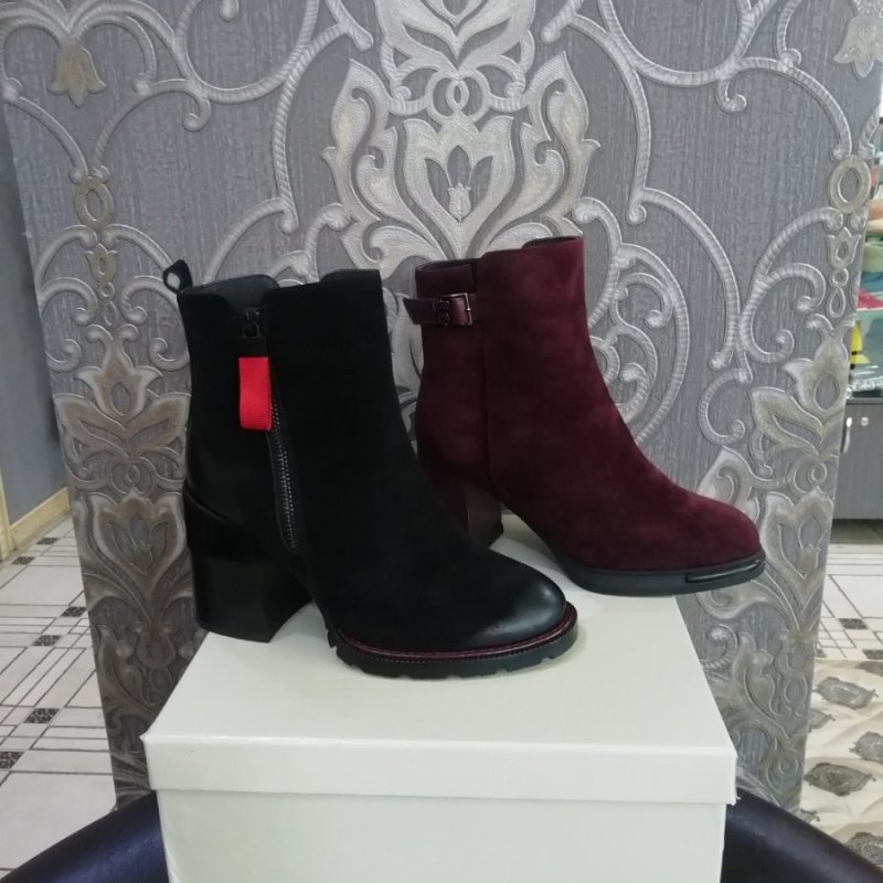 -40% на всю обувь и сумки!!! 