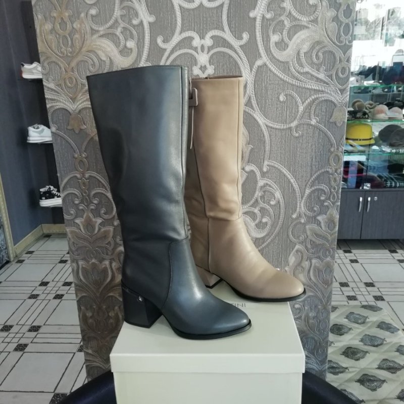 Скидка 40%на всю обувь и сумки! 