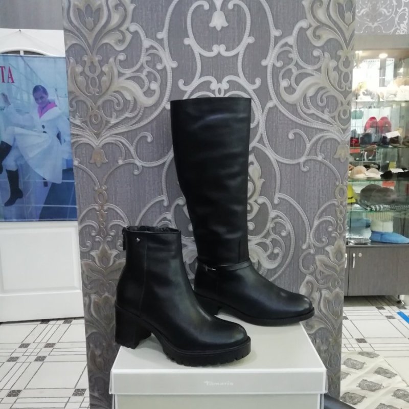 Успевайте! - 40 % на всю обувь и сумки! 