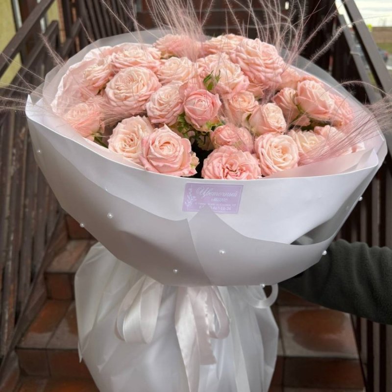 Кустовые розы с доставкой 