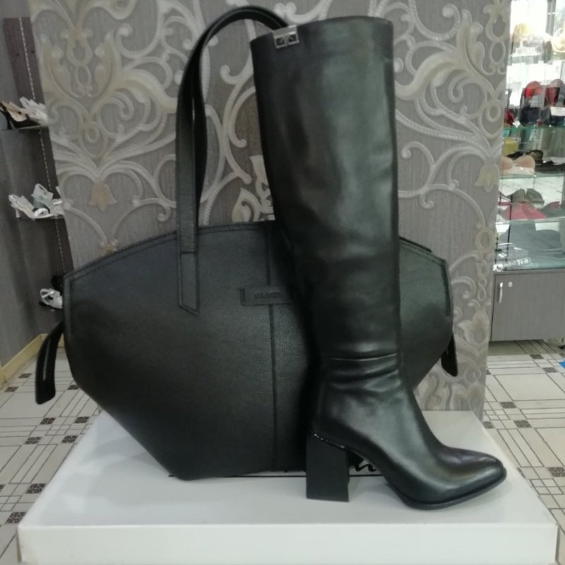 Скидка 40% на всю обувь и сумки! 