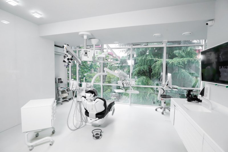 Секреты безболезненной имплантации: как это реально?