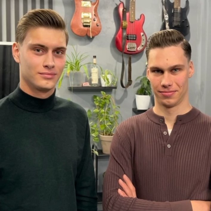 Модные стрижки на Западном обходе