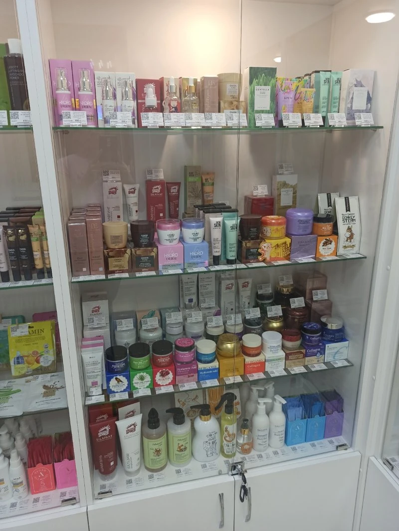 Магазин косметики/Ногтевой сервис