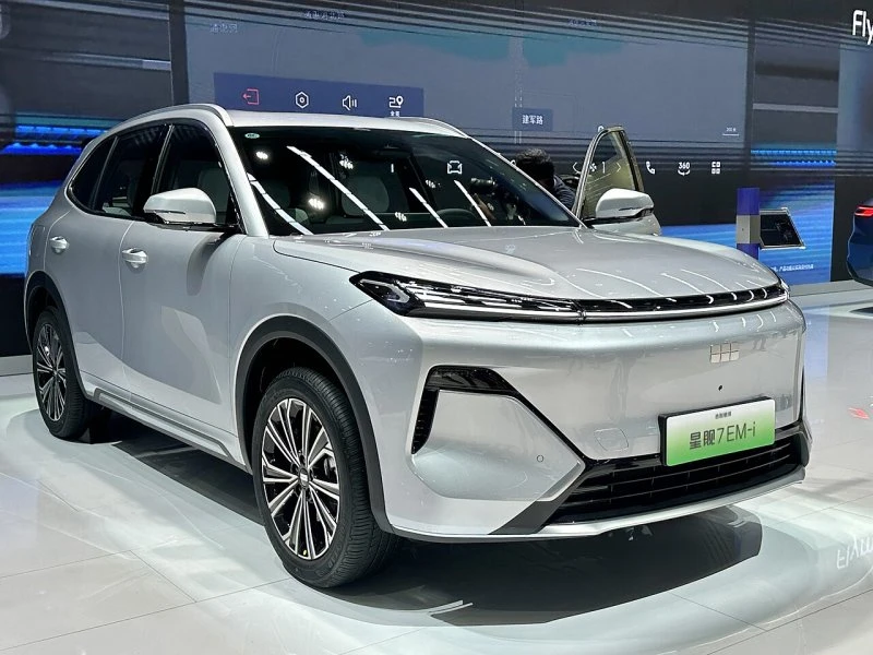 Geely Galaxy Starship 7  - 2 000 000 руб на КГ учете